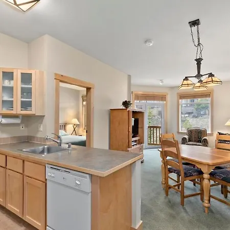 Sunstone Lodge By 101 Great Escapes Mammoth Lakes Room photo